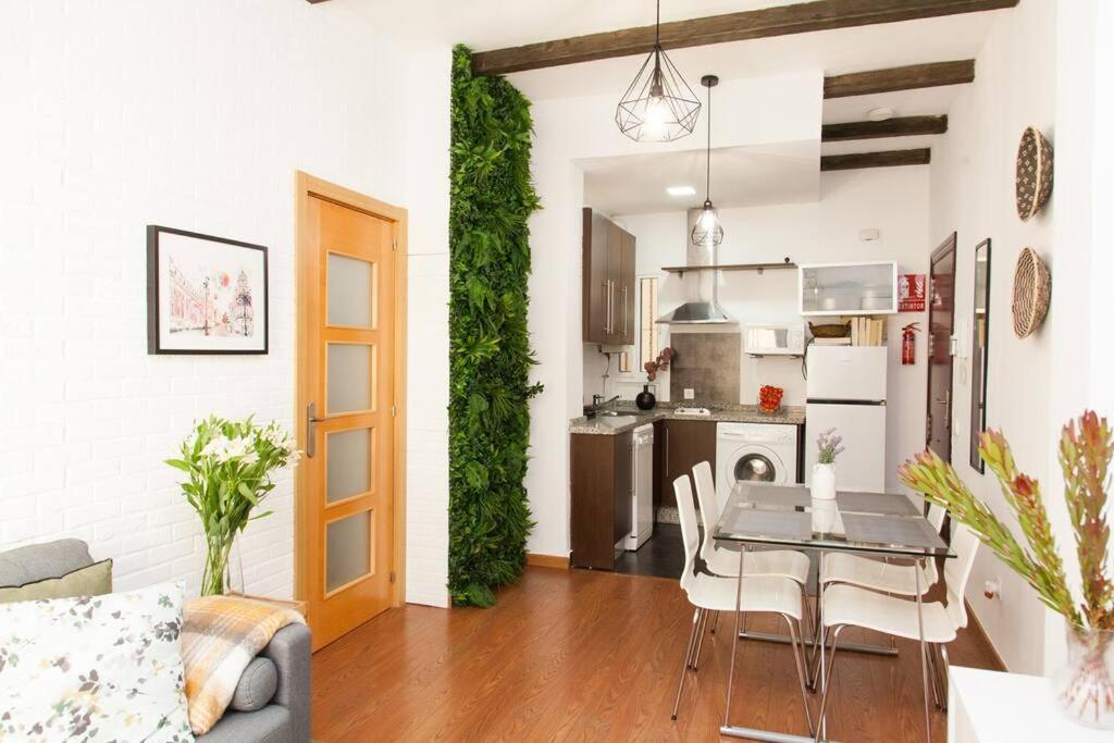 Zona 1 Santa Cruz Parking Privado Apartment Sevilla Bagian luar foto